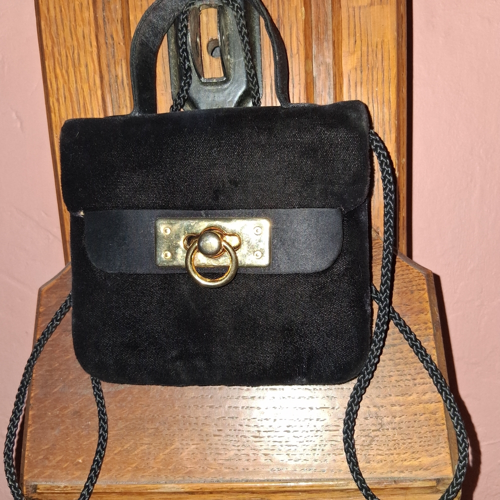 Elegant Black Suede Crossbody Bag